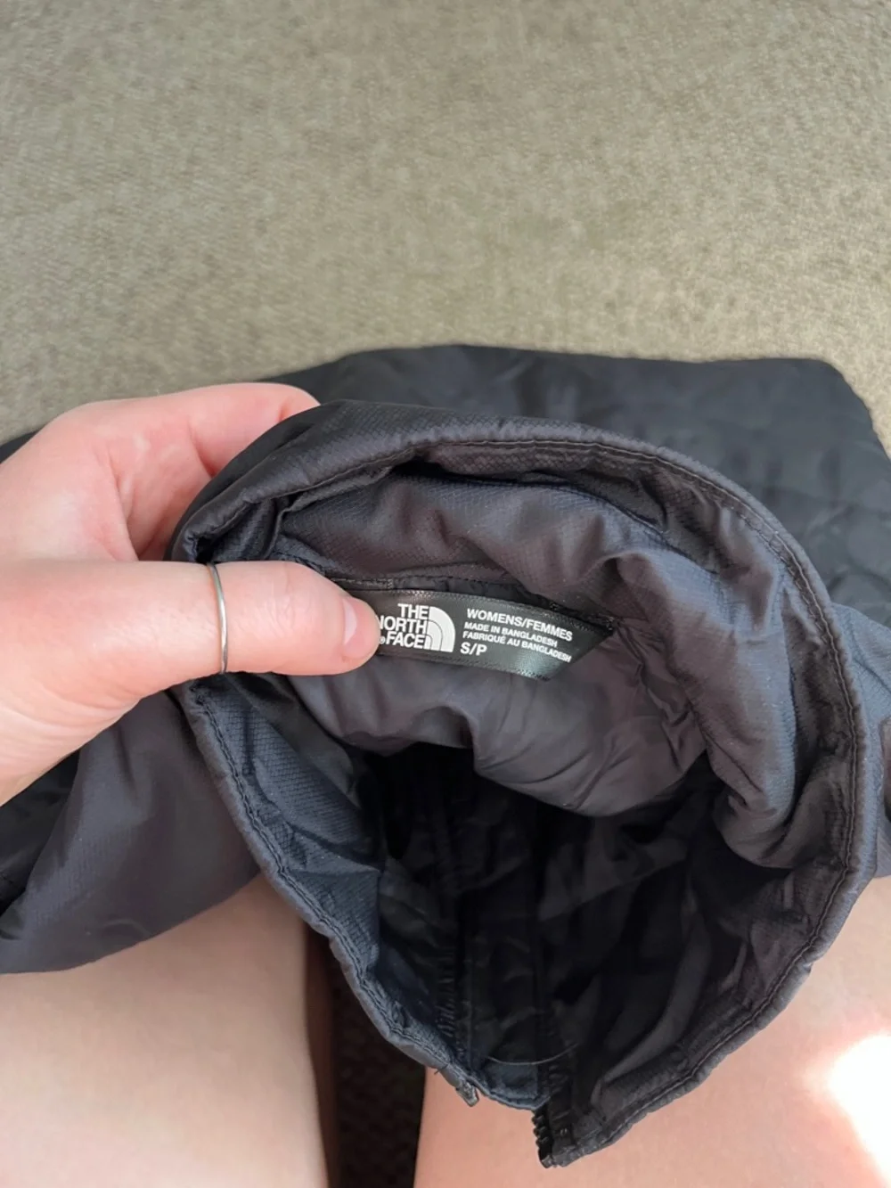 The north face puffer jacket - Picture 5 of 5